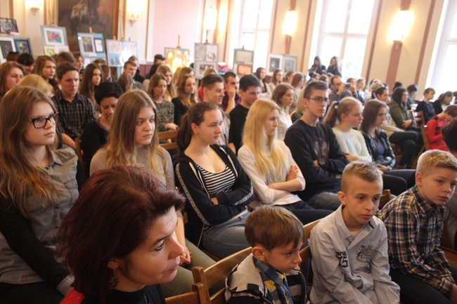 Patrzą na rzeczywistość inaczej - zdjęcia