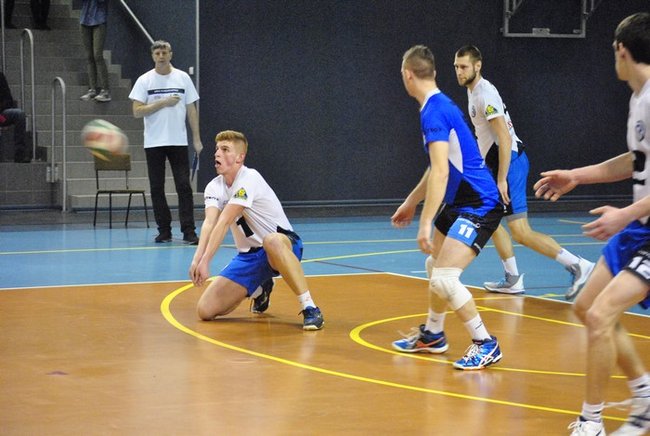 Lider rozbity w Gostyniu ? zdjęcia