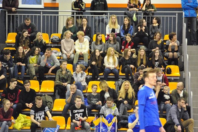 Lider rozbity w Gostyniu ? zdjęcia
