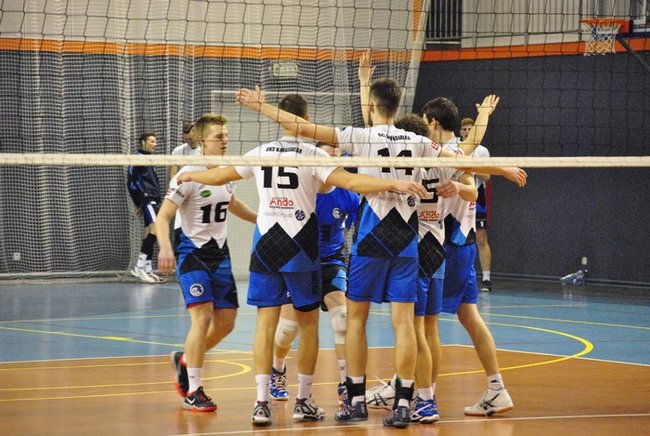 Lider rozbity w Gostyniu ? zdjęcia