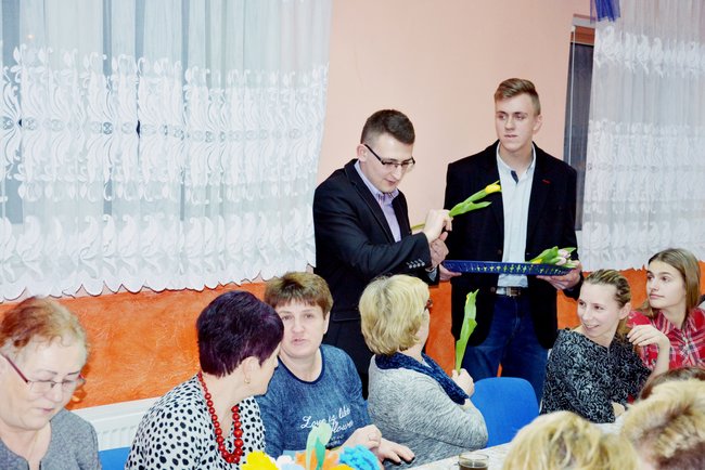 Świętowały mieszkanki Kuczyny - zdjęcia