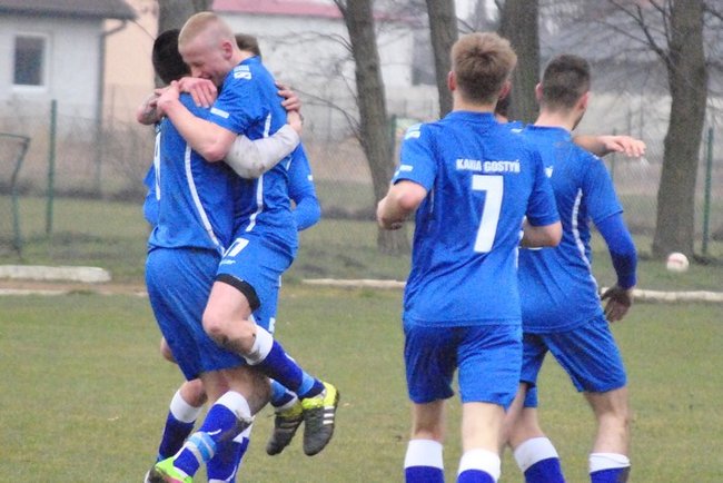Spokojny awans Kani ? zdjęcia