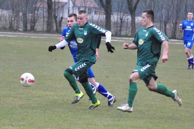 Spokojny awans Kani ? zdjęcia