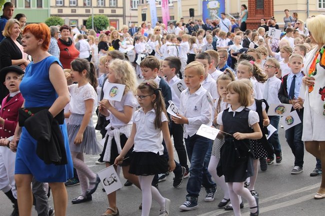 Wyjątkowa parada rozpoczęła świętowanie