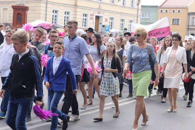 Wyjątkowa parada rozpoczęła świętowanie