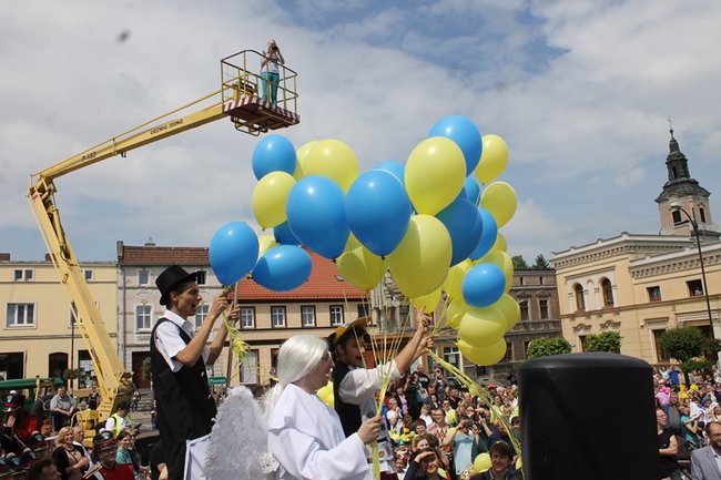 Wyjątkowa parada rozpoczęła świętowanie