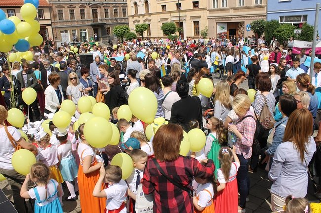 Wyjątkowa parada rozpoczęła świętowanie