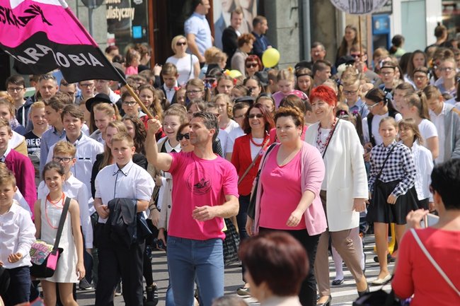 Wyjątkowa parada rozpoczęła świętowanie