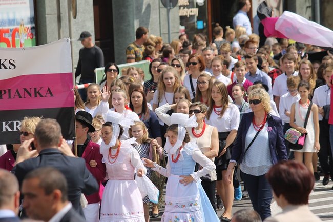 Wyjątkowa parada rozpoczęła świętowanie