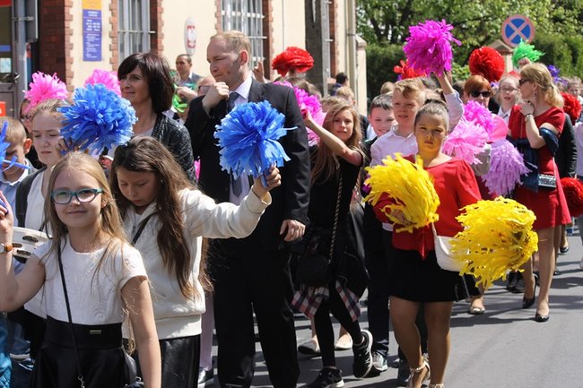 Wyjątkowa parada rozpoczęła świętowanie