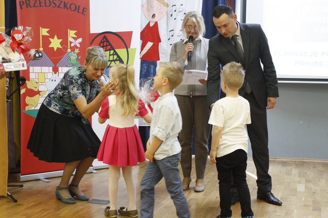 Mali giganci z Ponieca