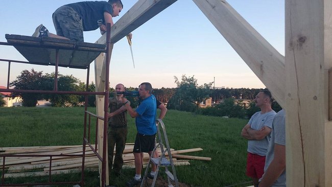 Budują w czynie społecznym