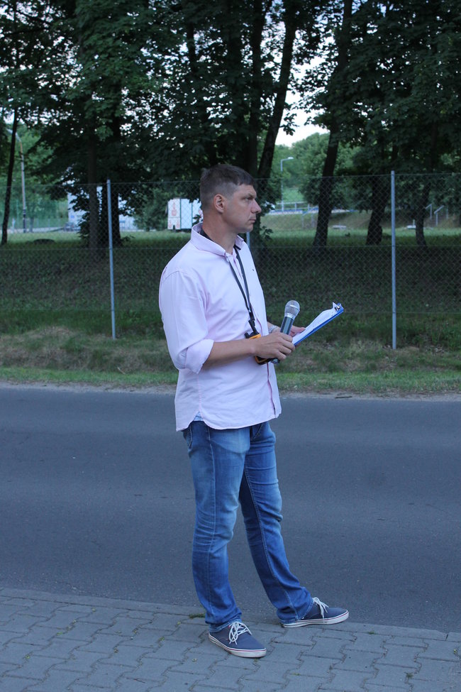 Maratońska sztafeta nocą