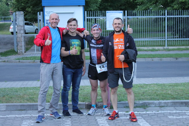 Maratońska sztafeta nocą