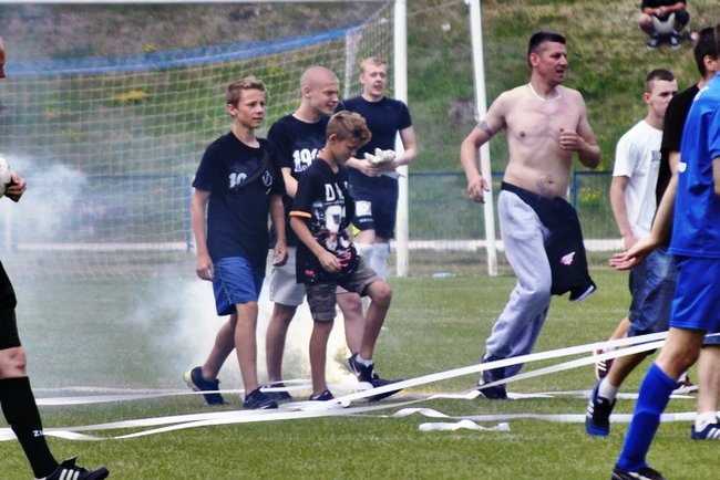 Efektowne pożegnanie...