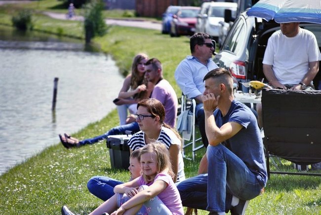 Mistrzostwa Polski na wiejskim stawie