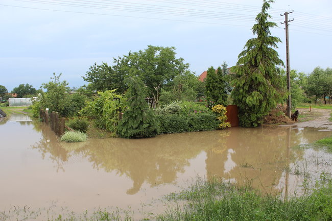 Ulewy przetoczyły się przez region