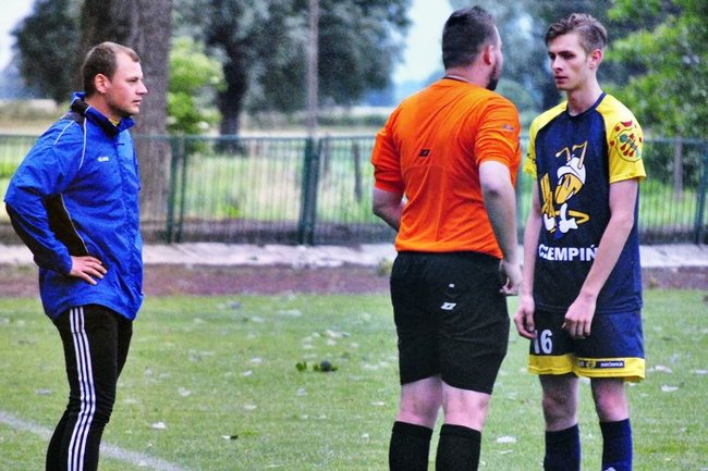 Kanonada na pożegnanie trenera