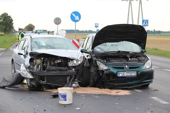 Zderzyły się dwa peugeoty