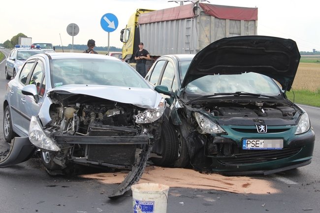 Zderzyły się dwa peugeoty