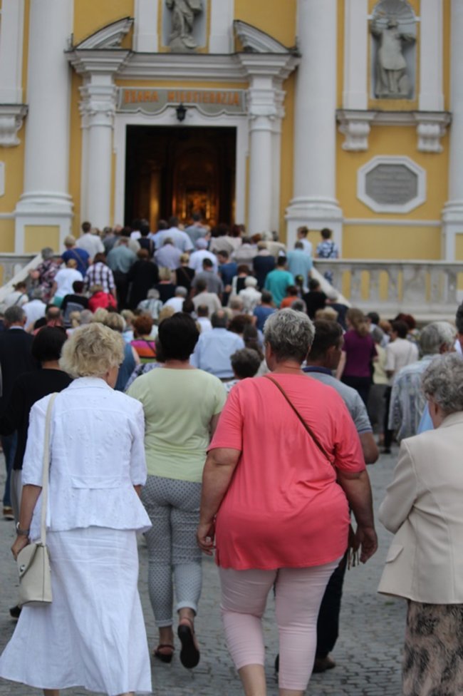 Wierni przeszli na Świętą Górę