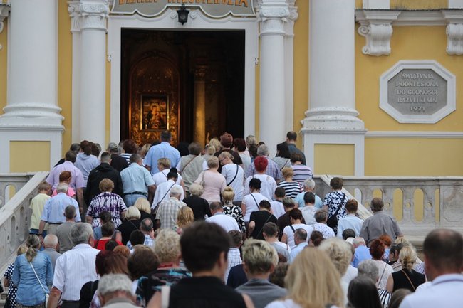 Wierni przeszli na Świętą Górę