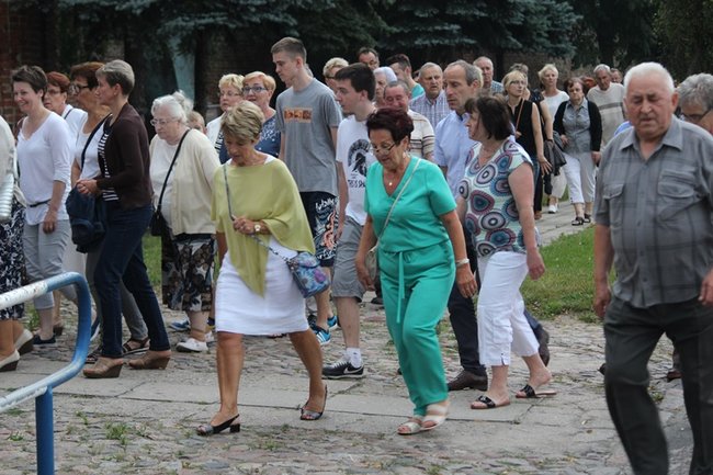 Wierni przeszli na Świętą Górę