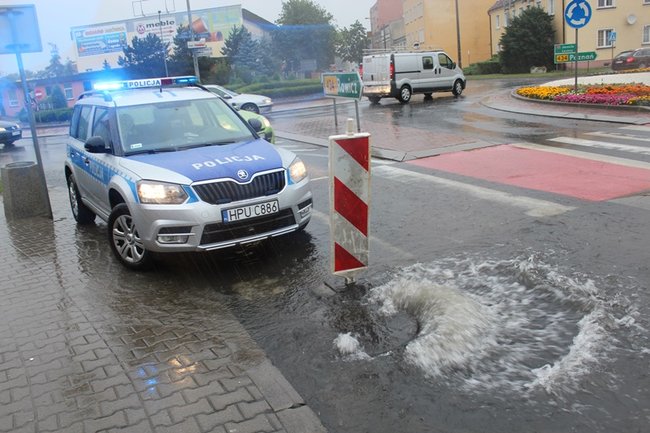 Ulewa przetacza się przez powiat