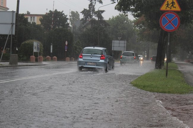 Ulewa przetacza się przez powiat