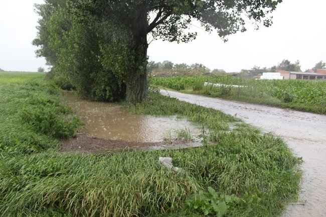 Ulewa przetacza się przez powiat