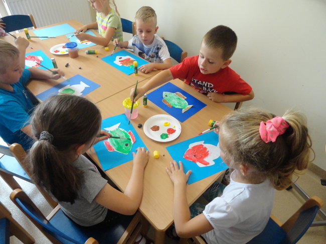 Rodzice do pracy, dzieci na półkolonie