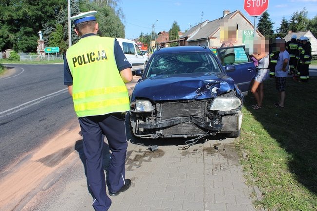 Trzy auta zderzyły się na 434