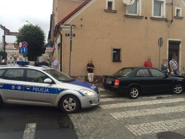 Nie wyrobił i skasował dwa auta