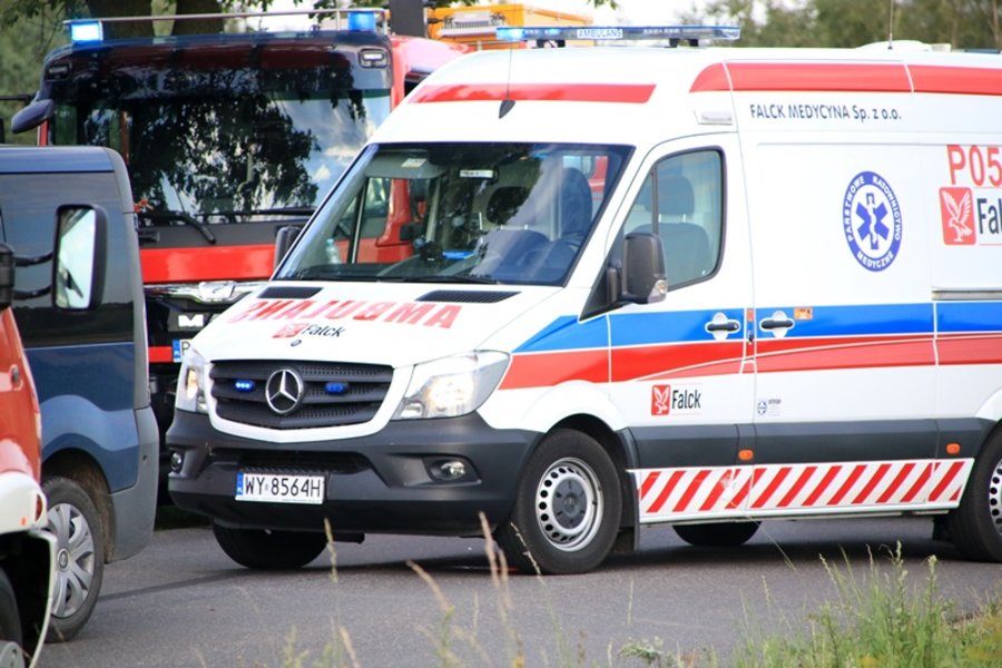 Zderzenie na prostej drodze.Są ranni