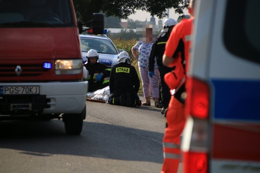 Zderzenie na prostej drodze.Są ranni