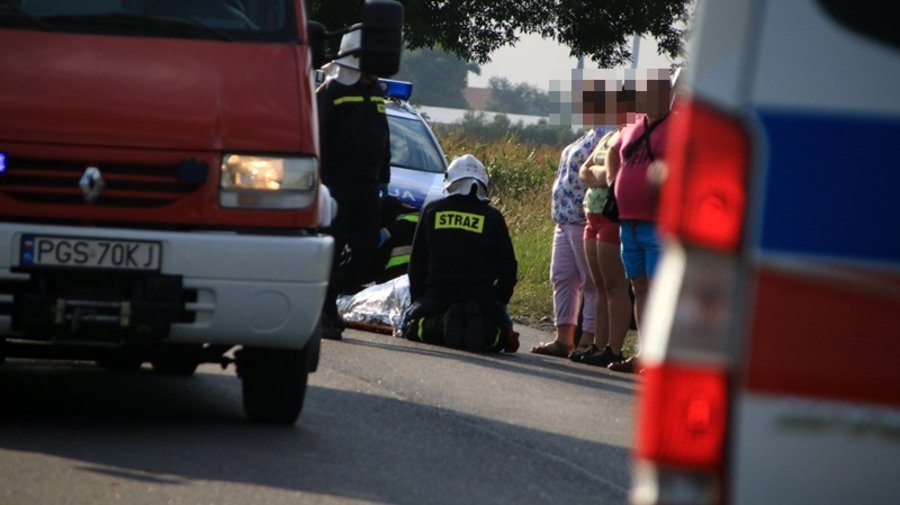 Zderzenie na prostej drodze.Są ranni