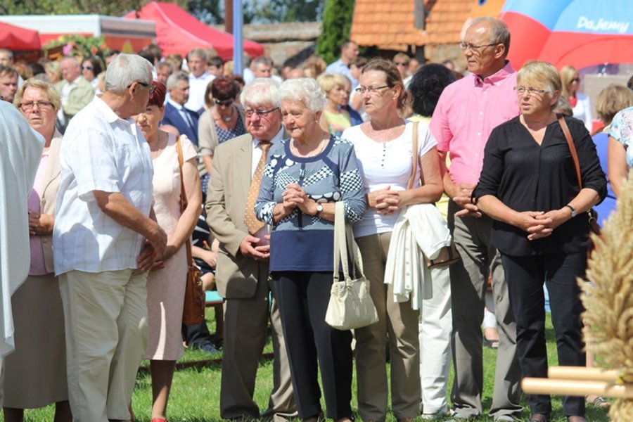 Poświęcili plony, dziękując Bogu