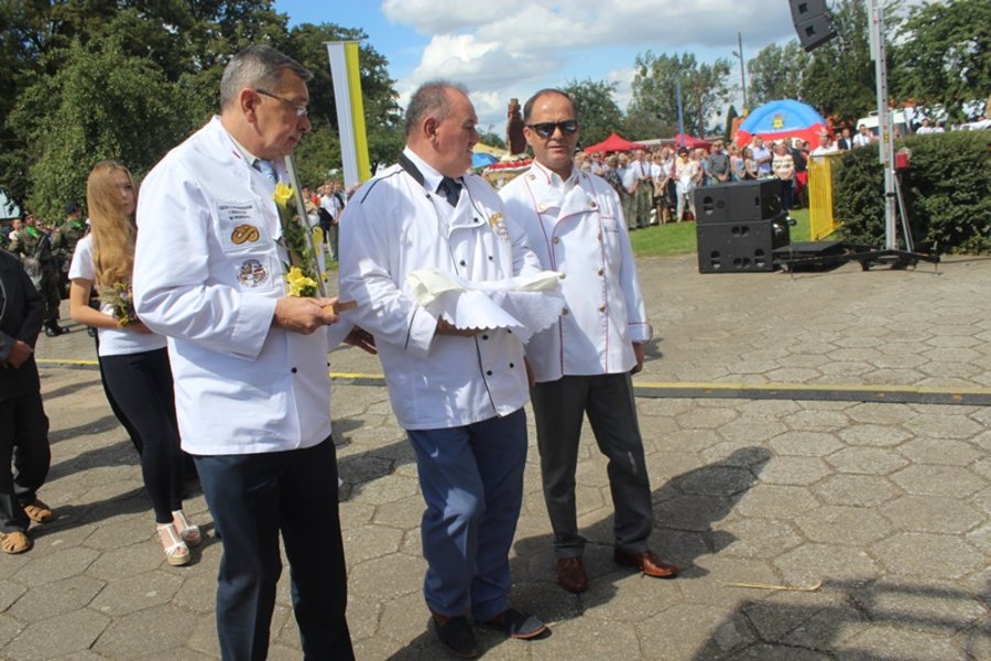 Poświęcili plony, dziękując Bogu