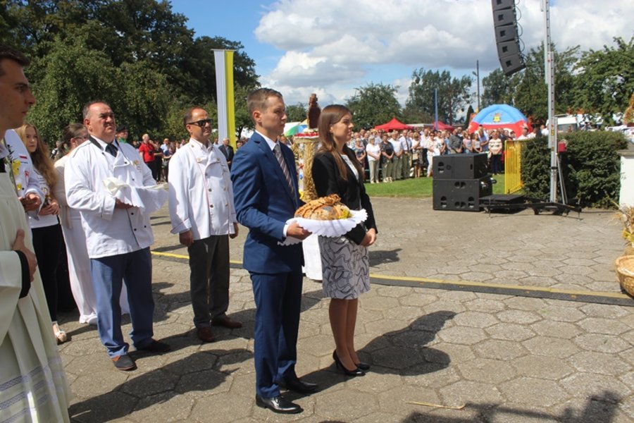 Poświęcili plony, dziękując Bogu
