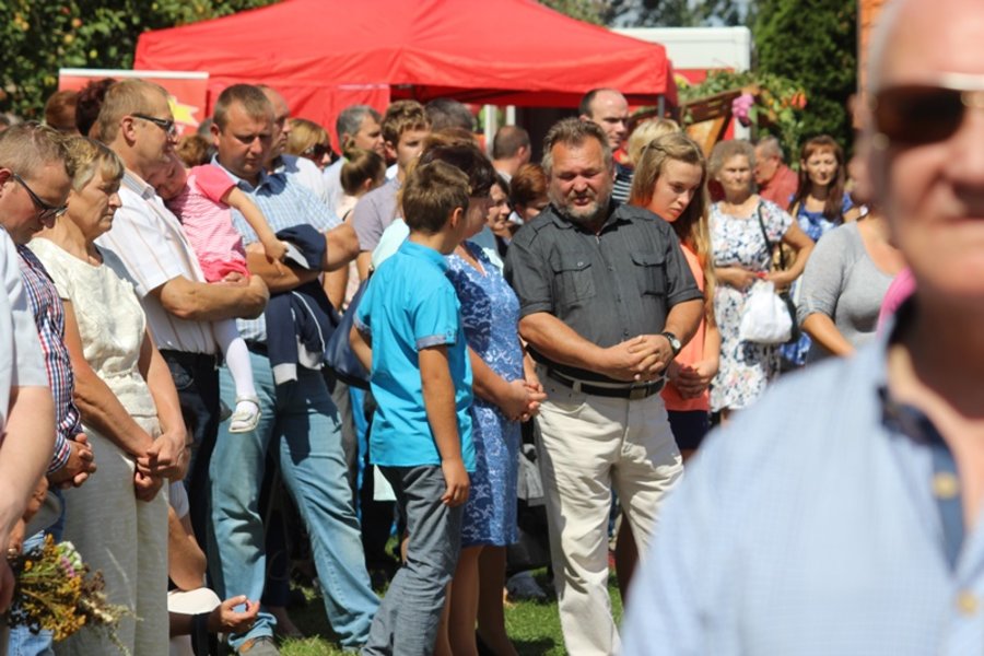 Poświęcili plony, dziękując Bogu