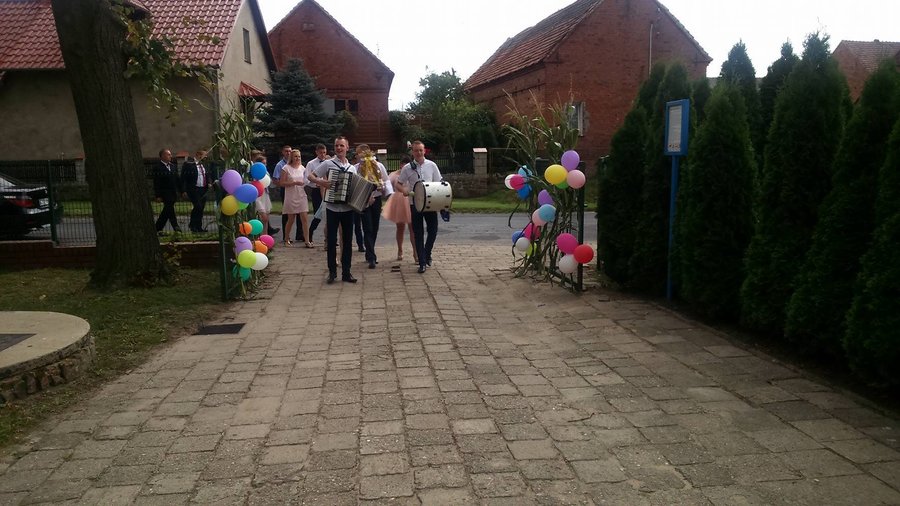 Bawili się przez całą noc