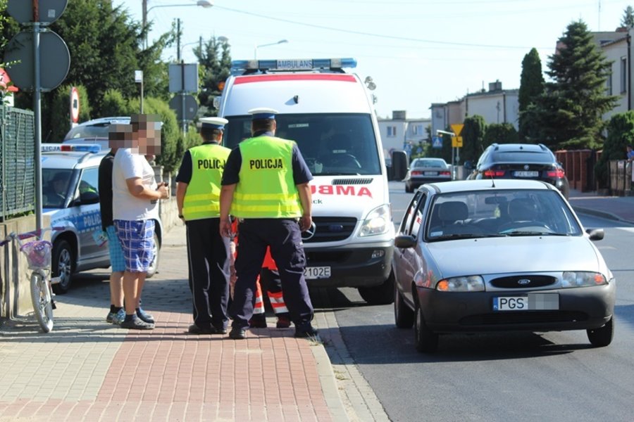 Dziecko potrącone na skrzyżowaniu