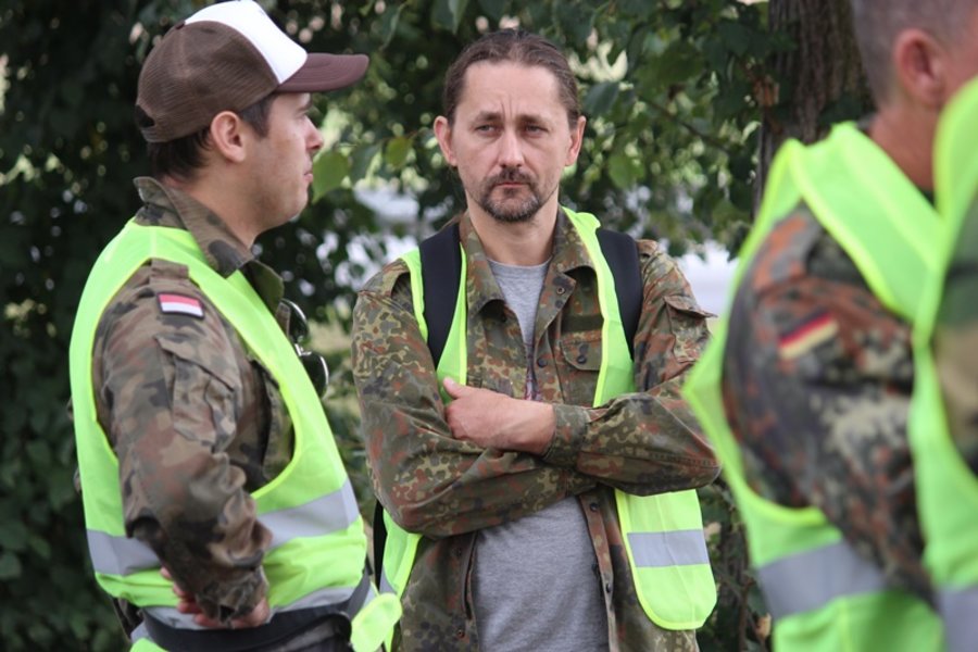 W poszukiwaniu armat, mogił i...