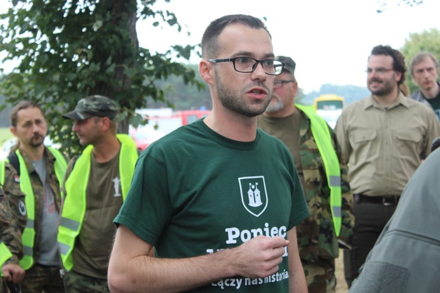W poszukiwaniu armat, mogił i...