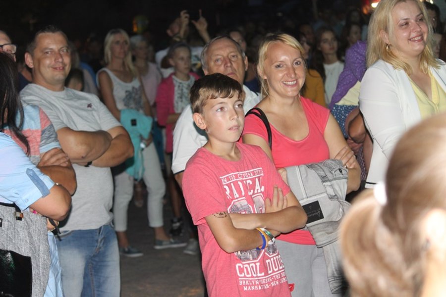 Eksplozja kolorów i Mesajah na scenie!