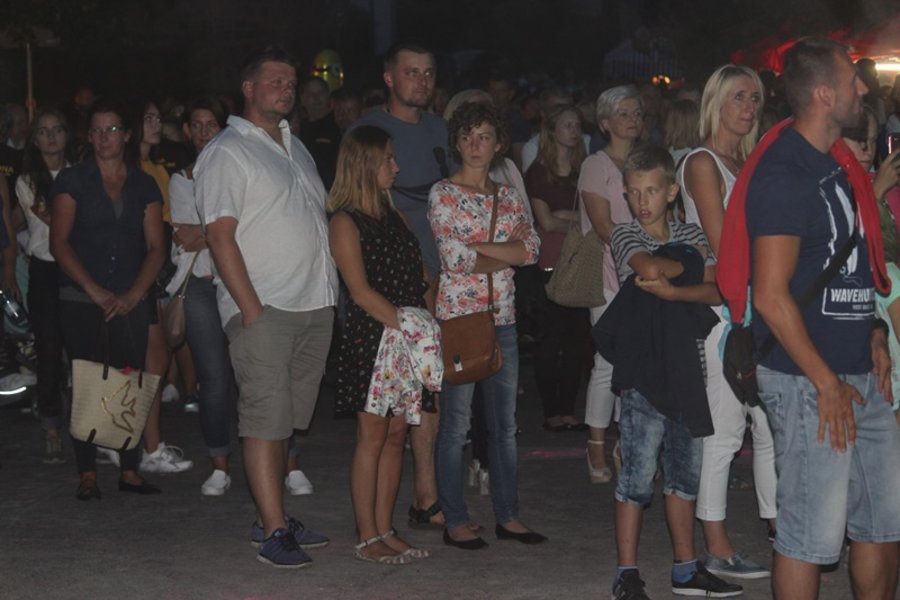 Eksplozja kolorów i Mesajah na scenie!