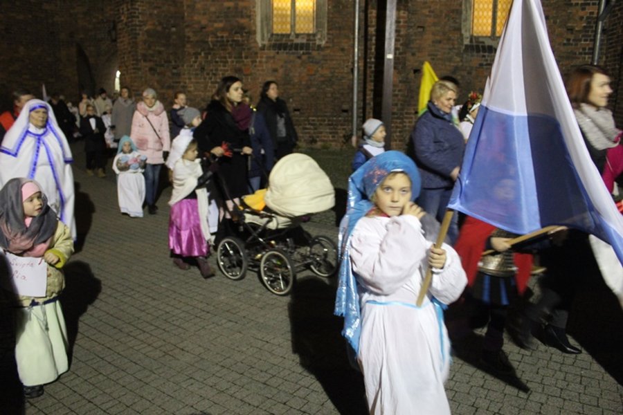Korowody świętych przeszły ulicami