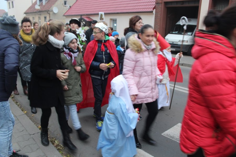 Korowody świętych przeszły ulicami