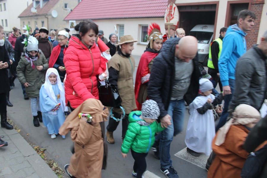 Korowody świętych przeszły ulicami
