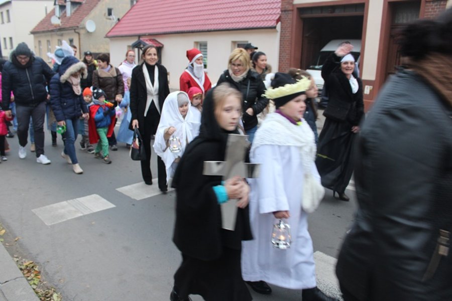 Korowody świętych przeszły ulicami